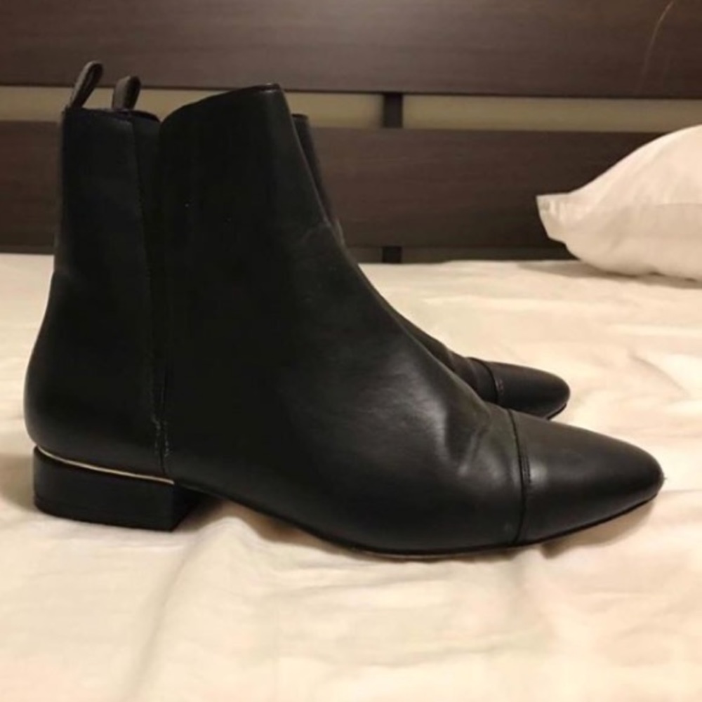 Zara Korea black boots w/ gold heel strip, 6